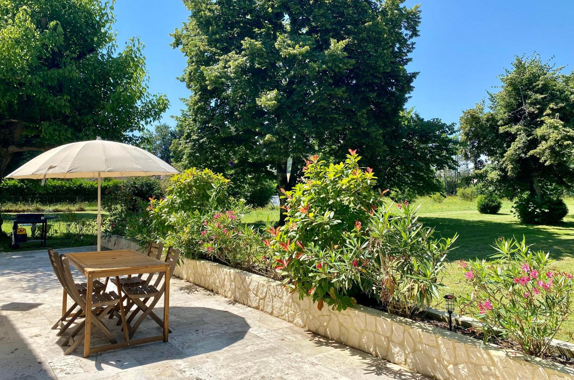 La Maison Du Champ De Beaumont Galgon Εξωτερικό φωτογραφία